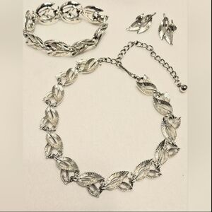 Vintage Coro Silver-Tone Leaf Link Necklace, Bracelet, and Earring Set